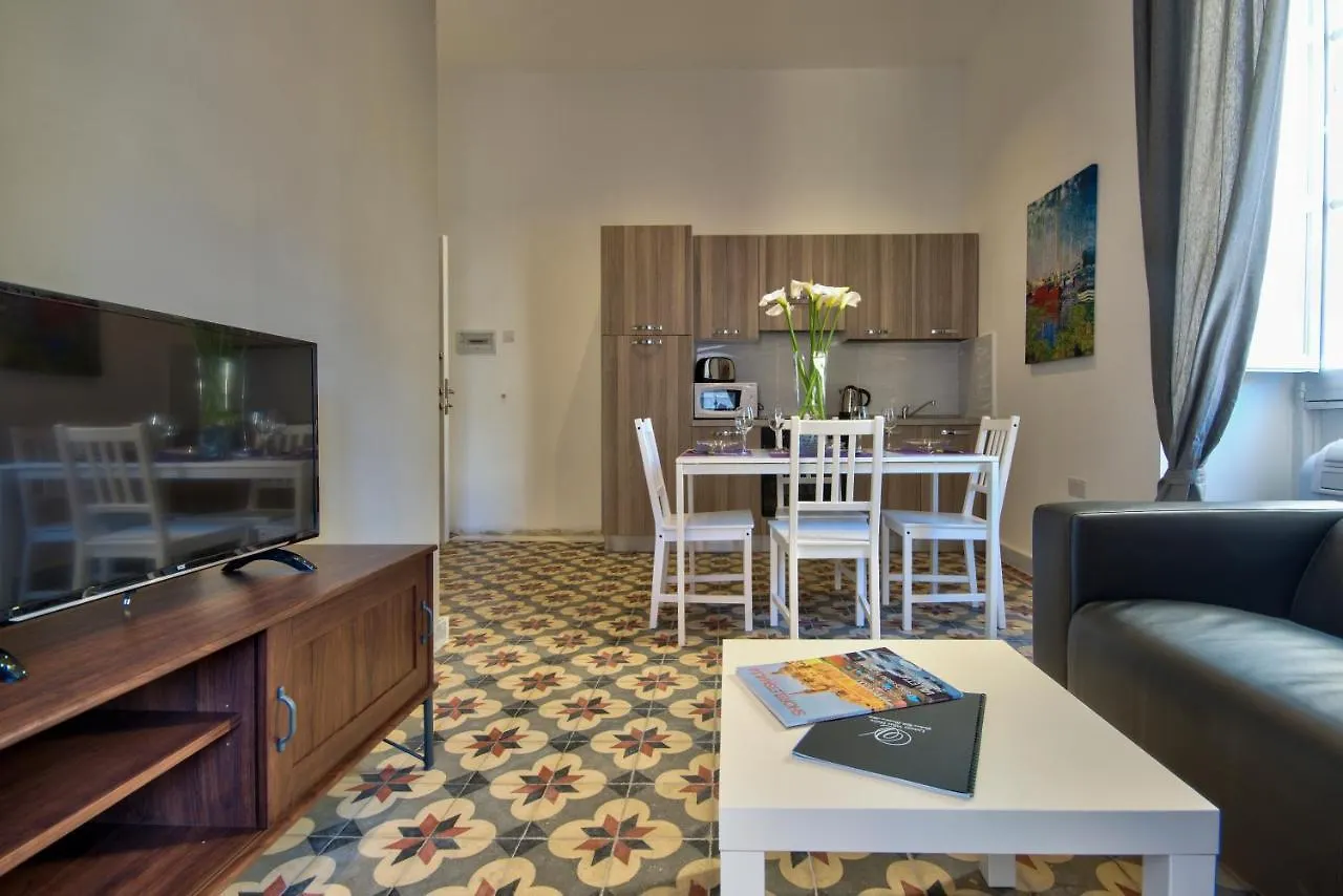 Living In Valletta Central 1-Bedroom Apartment Malta